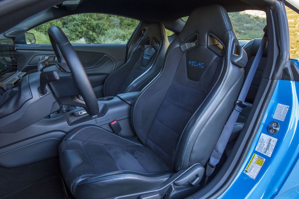 2024 Ford Mustang Dark Horse - Recaro front seats