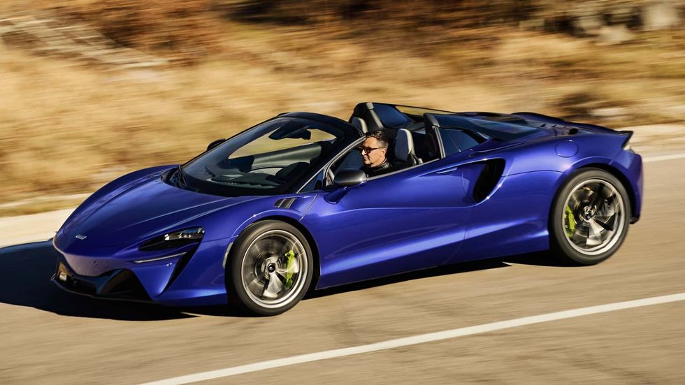 2025 McLaren Artura Spider