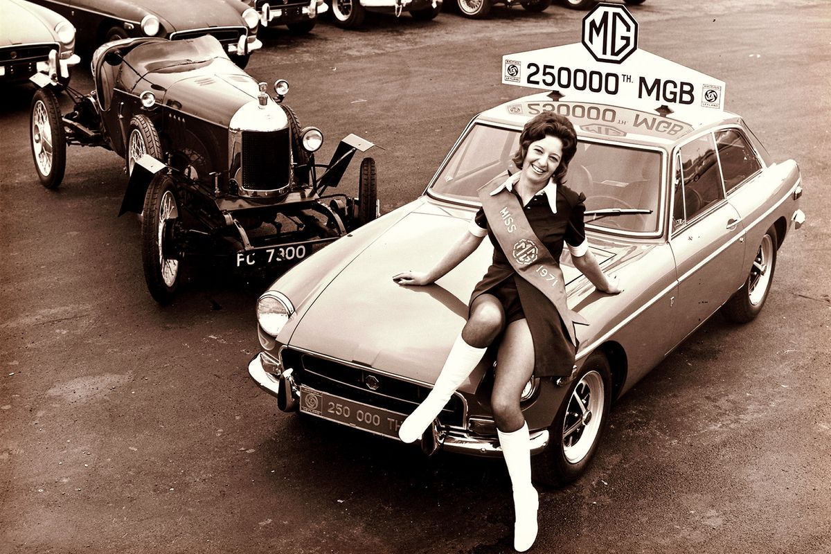 250,000th MG - BMC Archive "Miss MG 1971"