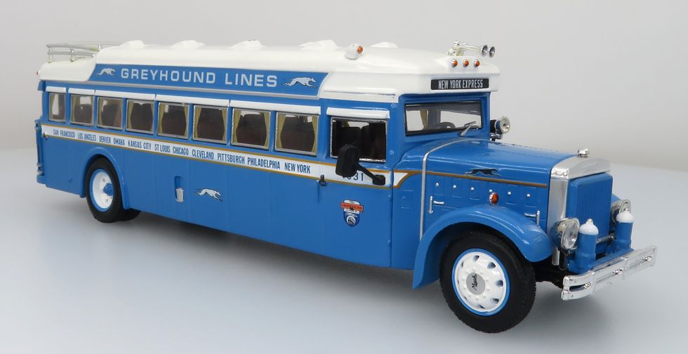 Fantastischer Druckguss – maßstabsgetreues Mack Greyhound-Busmodell aus den 1930er Jahren