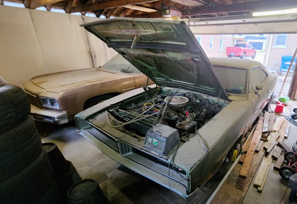 Barn Find Muscle Car Video: 1969 Dodge Charger R/T Gets First Wash After 30 Years