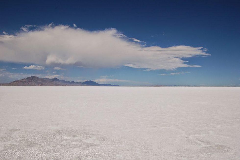 Four-links: James Bond auction, save the Bonneville Salt Flats, 20 ...