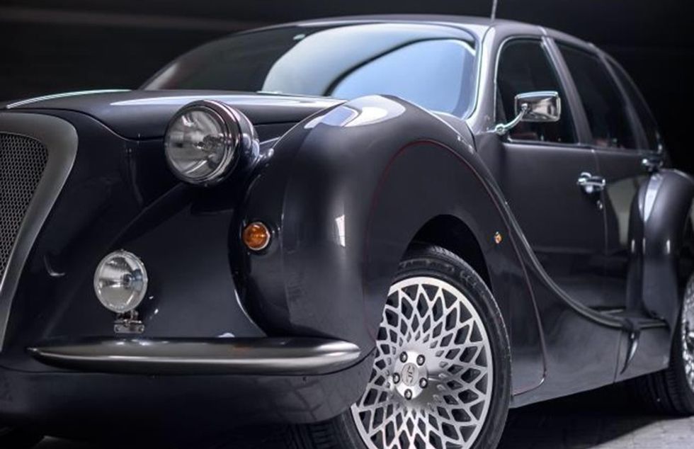 Coachbuilt Chrysler PT Cruiser Embraces Vintage Car Styling