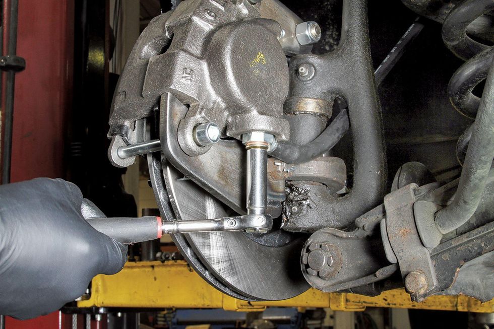 disc brake tightening