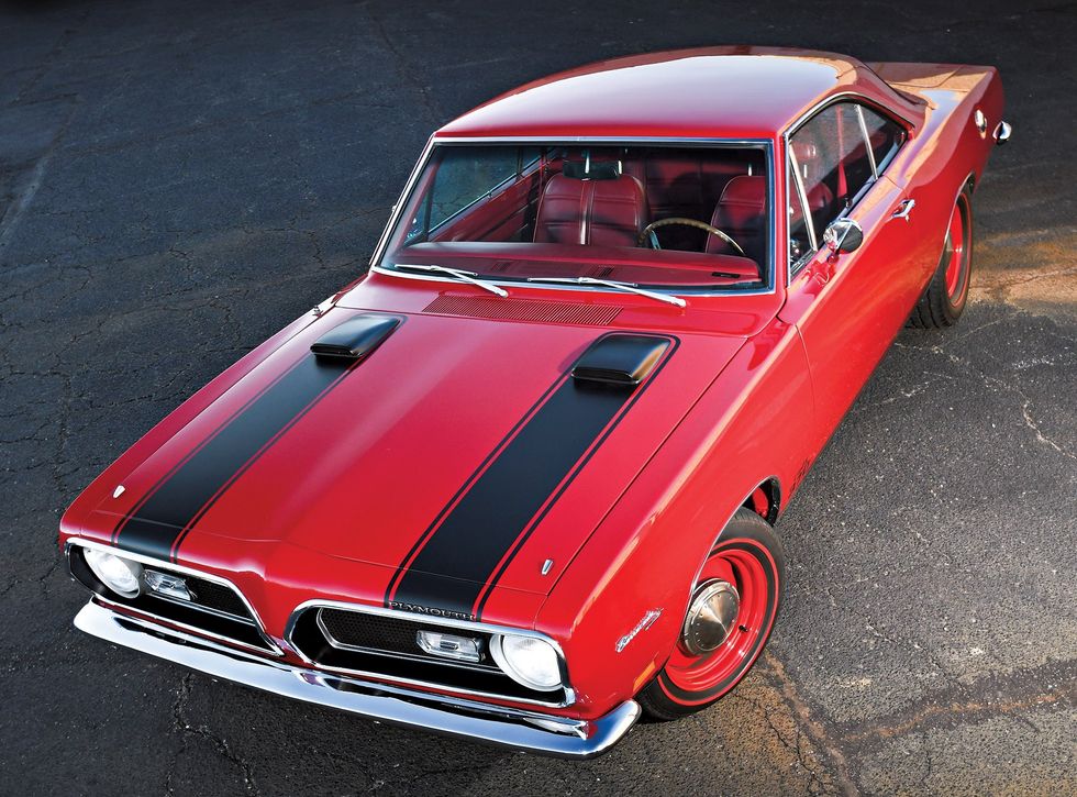 A 1969 Plymouth Barracuda Sheds The Slant Six For Gen Iii Hemi Power 