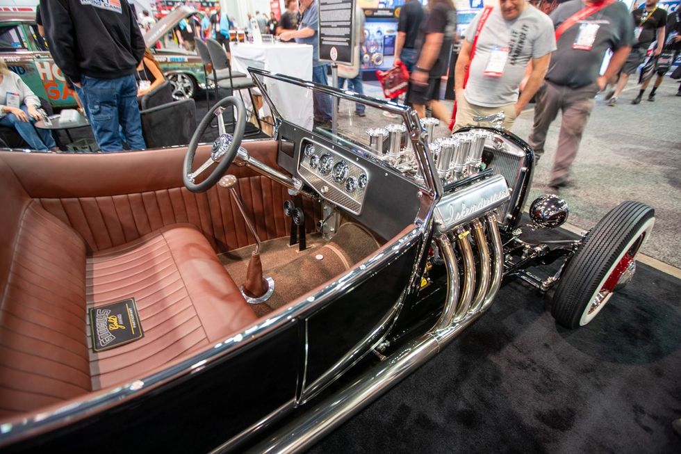 Dennis Taylor\u2019s Ed Iskenderian  hot rod roadster tribute car