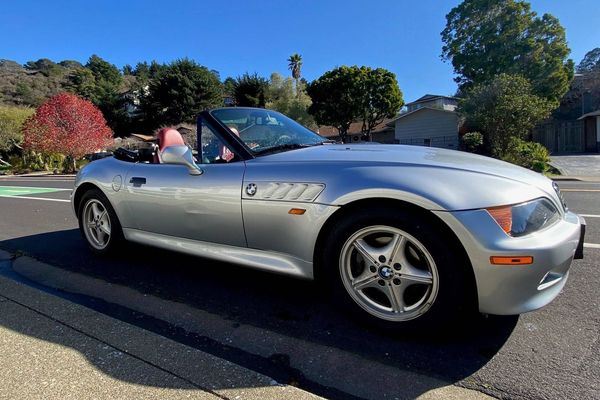 Eight Sports Cars For Sale That You Could Own for Under $15k