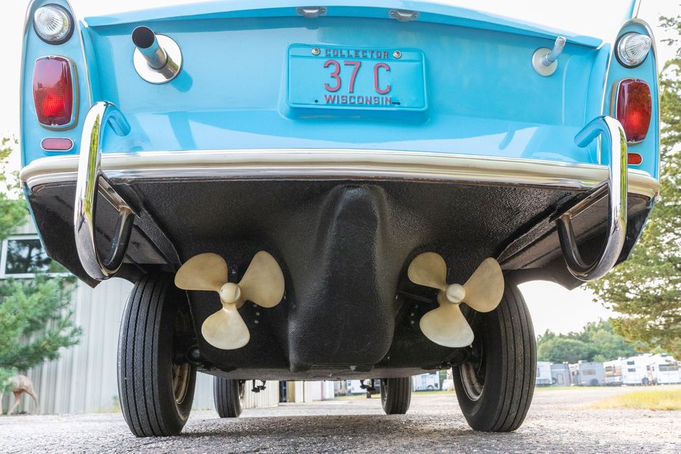 Fundstück des Tages: Dieses restaurierte Amphicar 770 Cabrio aus dem Jahr 1967 ist das ultimative Crossover-Fahrzeug