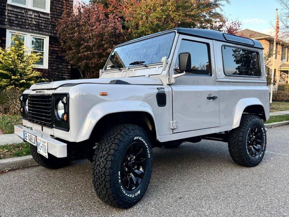 Find of the Day: Land Rover Round Up, Five Iconic 4x4s - Hemmings