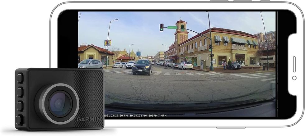 Garmin Mini Dash Cam 57