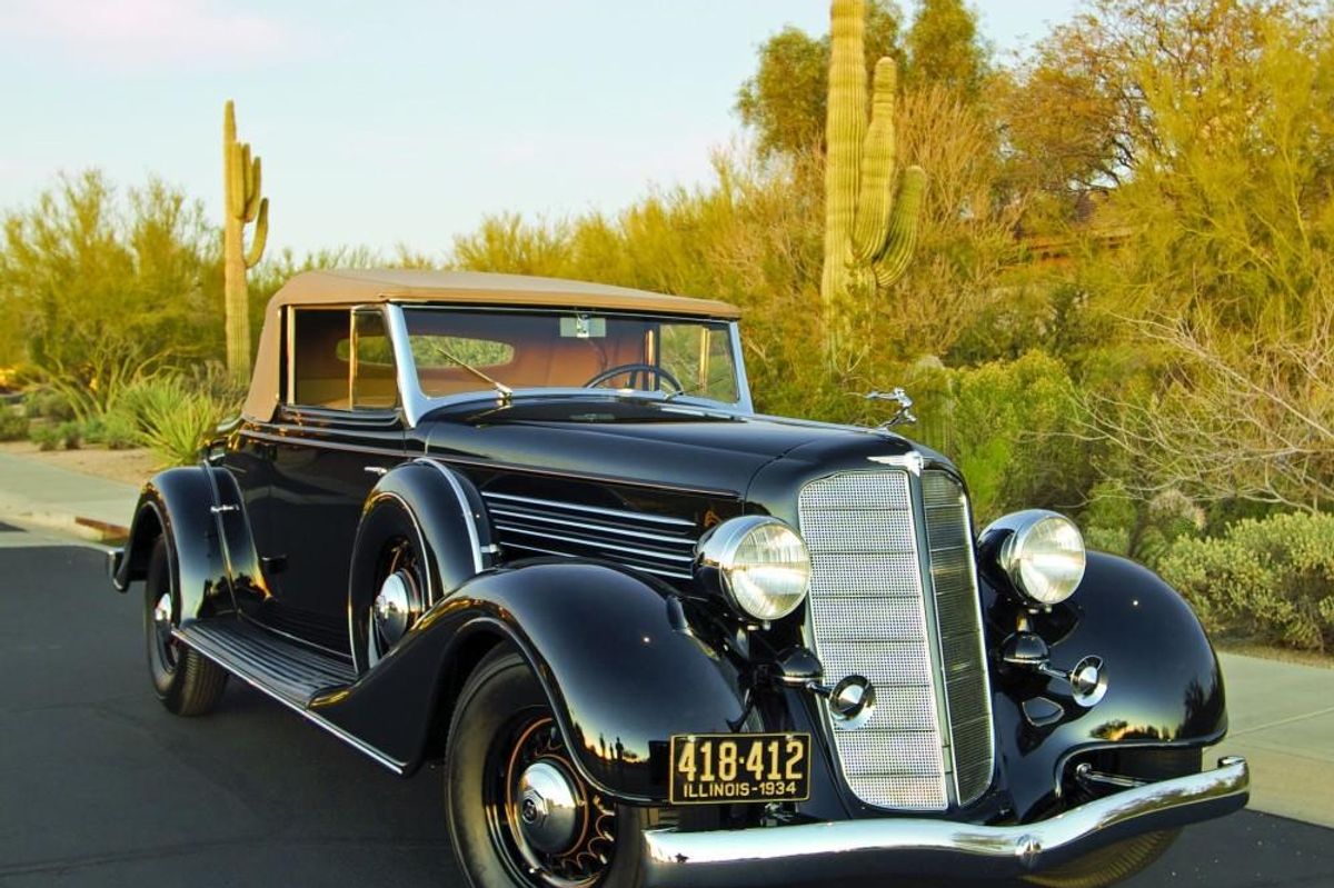 Classic Convertible Coupe - 1934 Buick Series 90