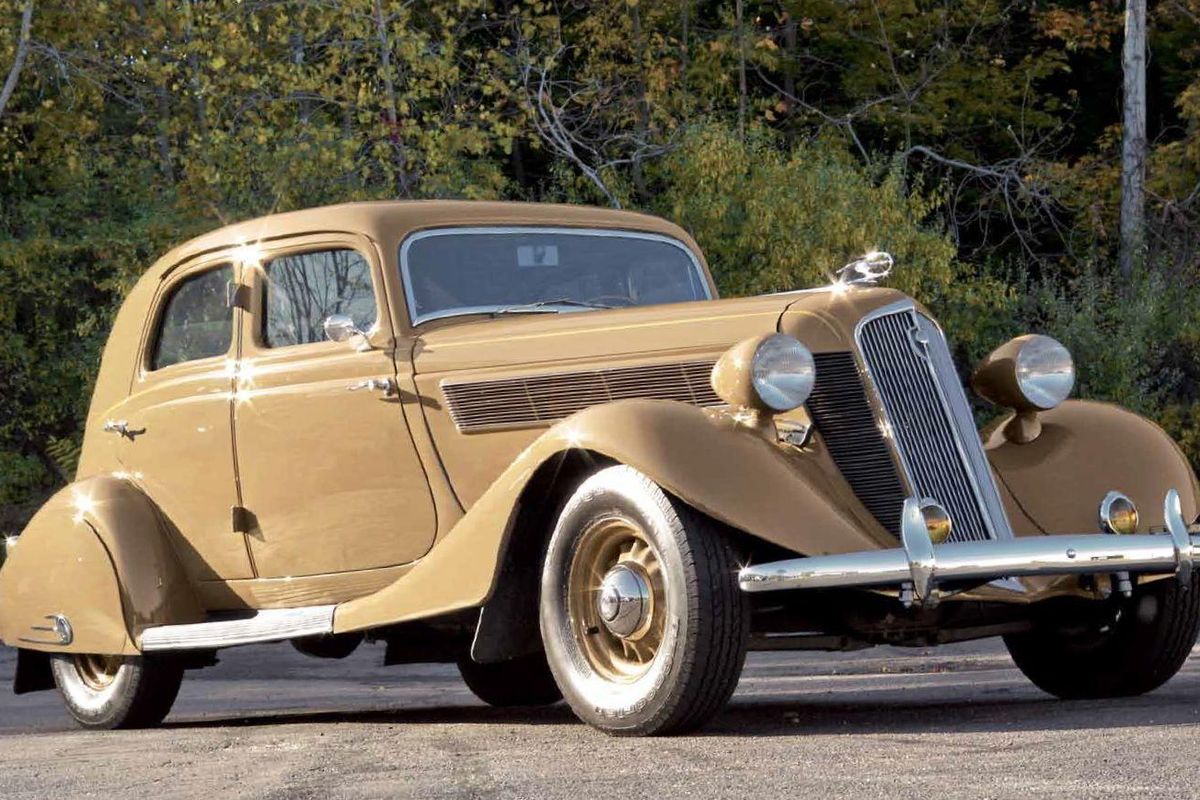 Depression-era America looked forward to a better future with cars like the 1935 Studebaker Commander