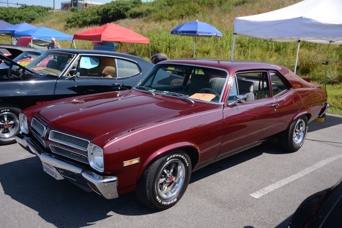 pontiacs-in-pigeon-forge-2023-hemmings