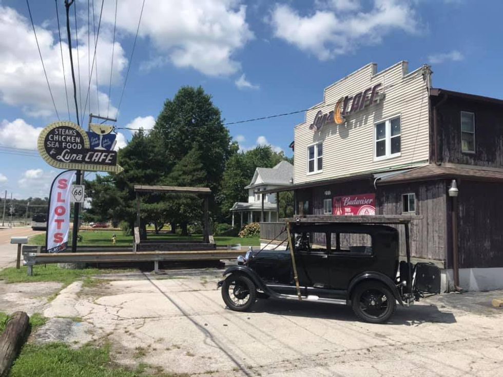 05 Luna Cafe Granite City Illinois Hemmings