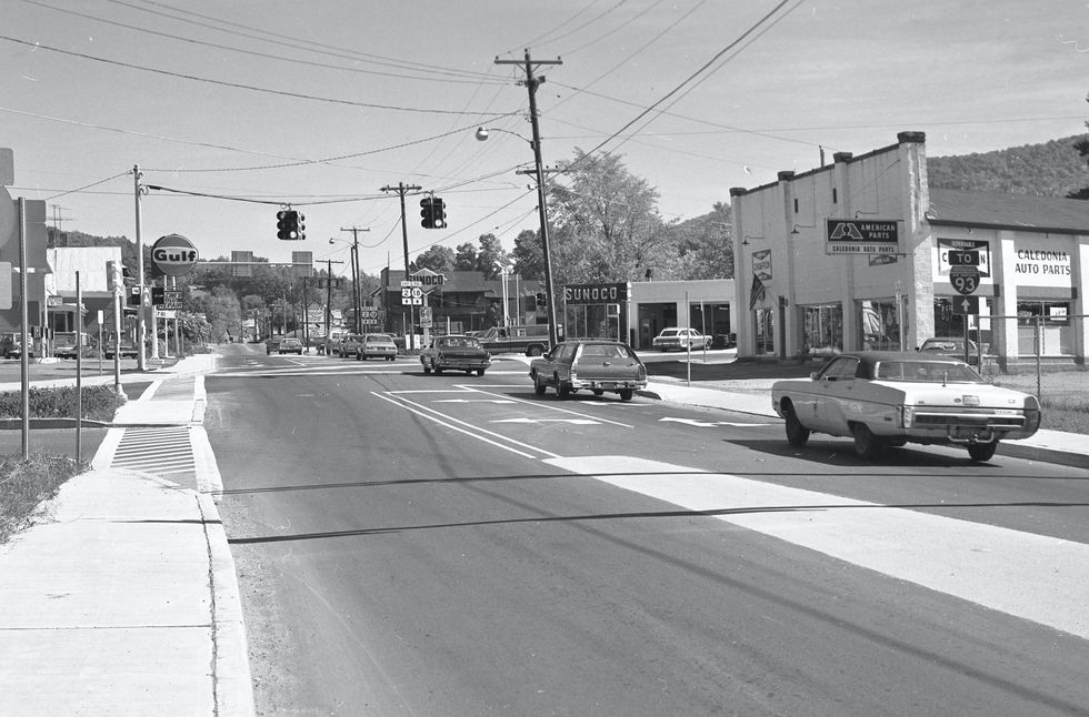 Carspotting St. Johnsbury, Vermont, 1978 Hemmings