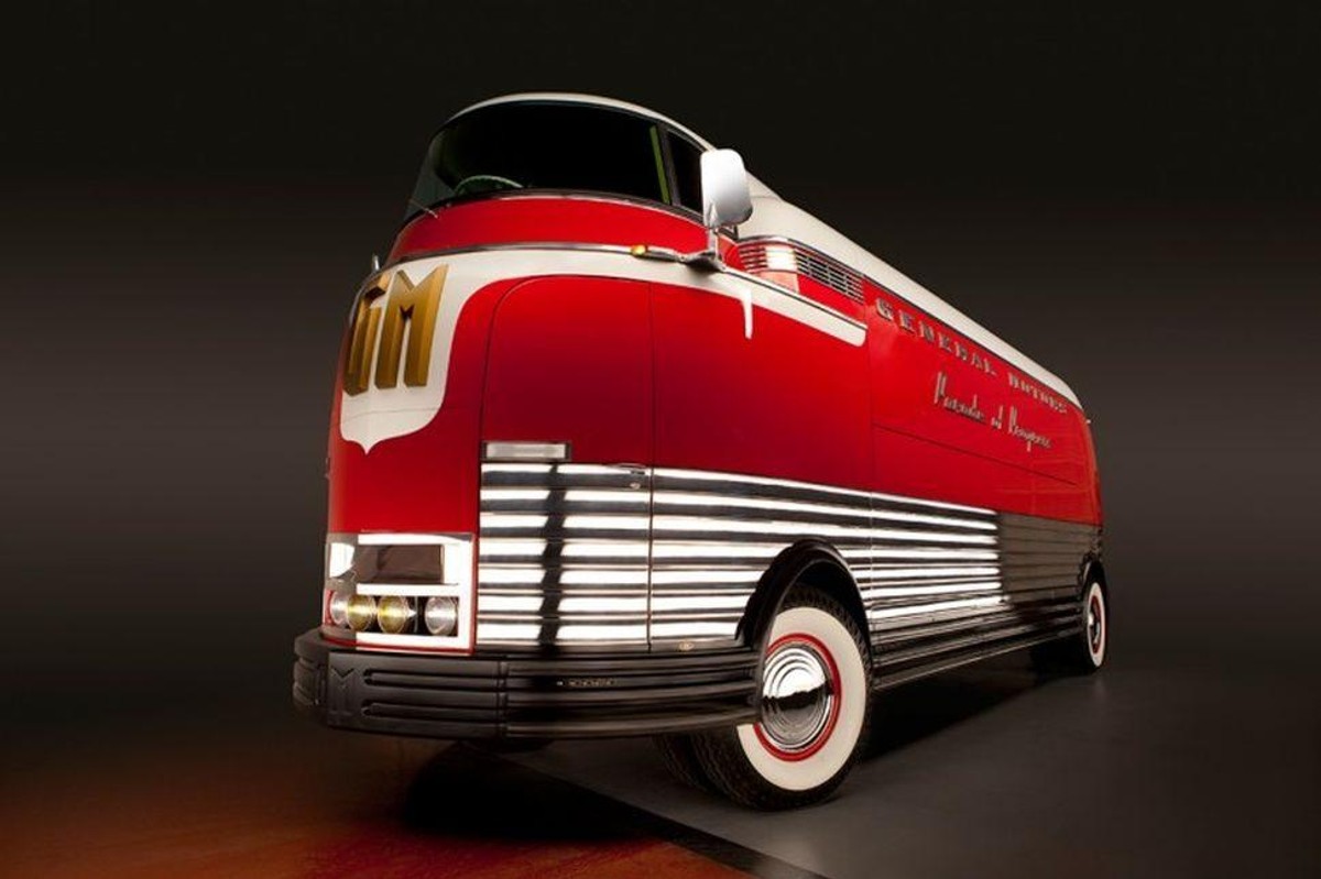 A tale of two Futurliners: One fails to sell at auction while another goes overseas | Hemmings A tale of two Futurliners: One fails to sell at auction while another goes overseas | Hemmings