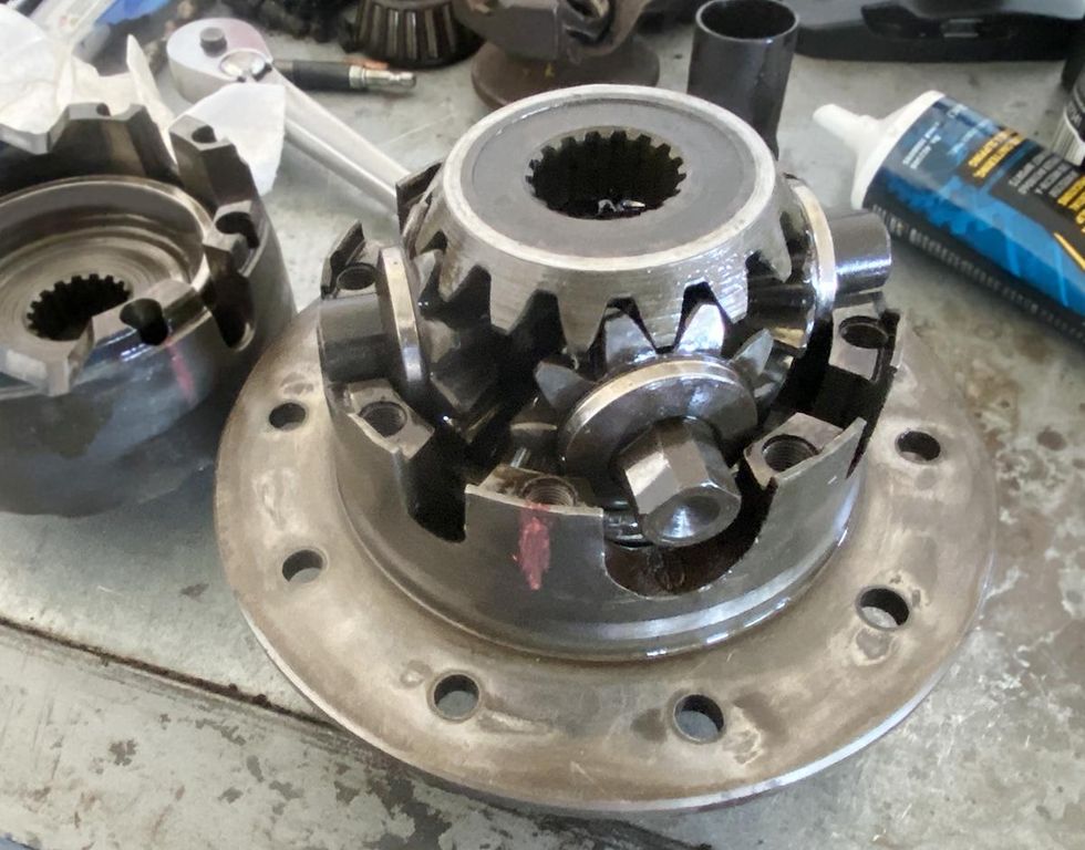 Inside The Dana Spicer Powr Lok Limited Slip Differential Hemmings 9365