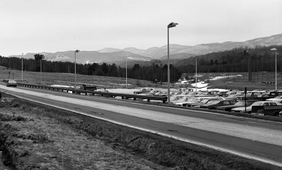 Carspotting Brandon, Vermont, 1973 Hemmings