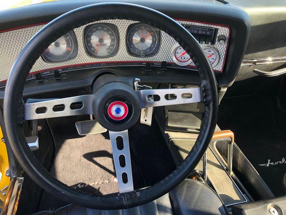 Light Restomod 1971 AMC Javelin Adds a Bit of Flair but Remains AMC