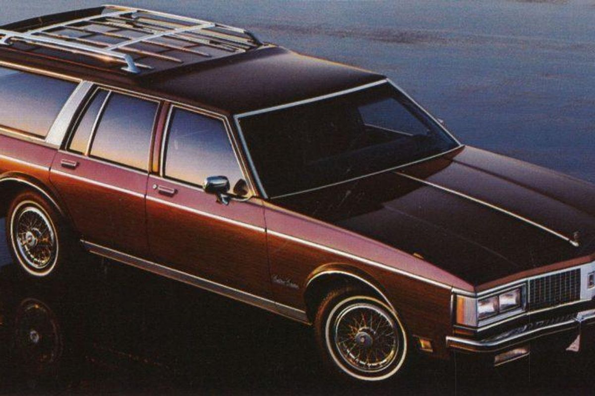 The Tenth Decade: 1988 Oldsmobile full line brochure