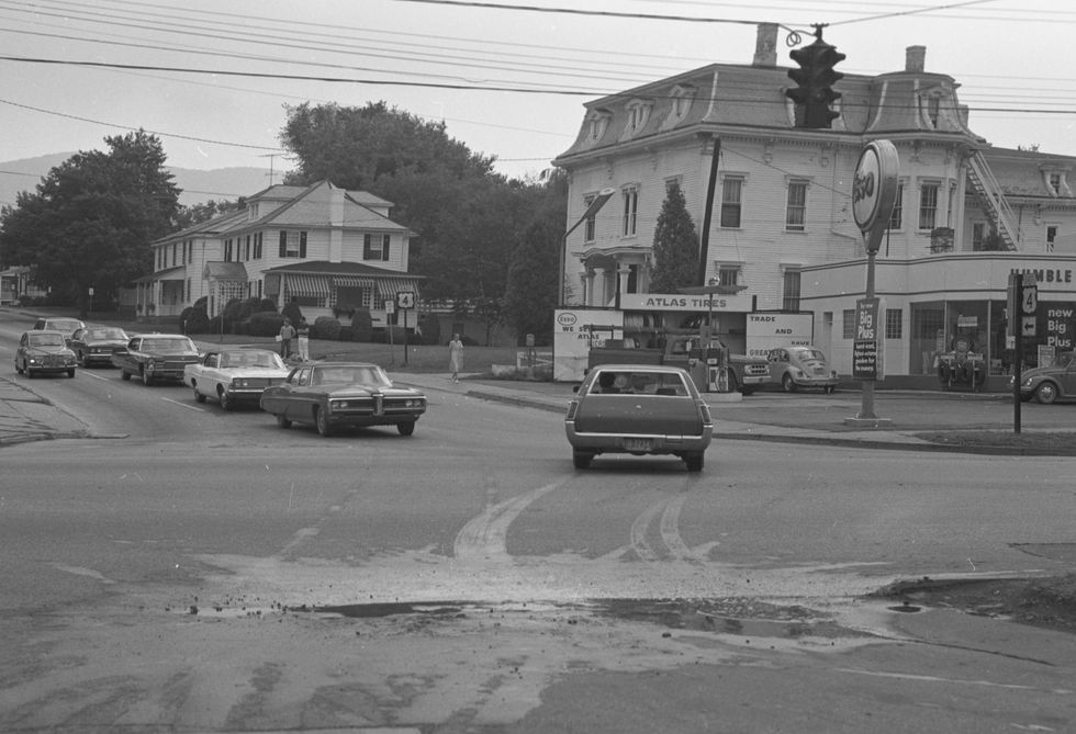 Carspotting Rutland, Vermont, 1970 Hemmings