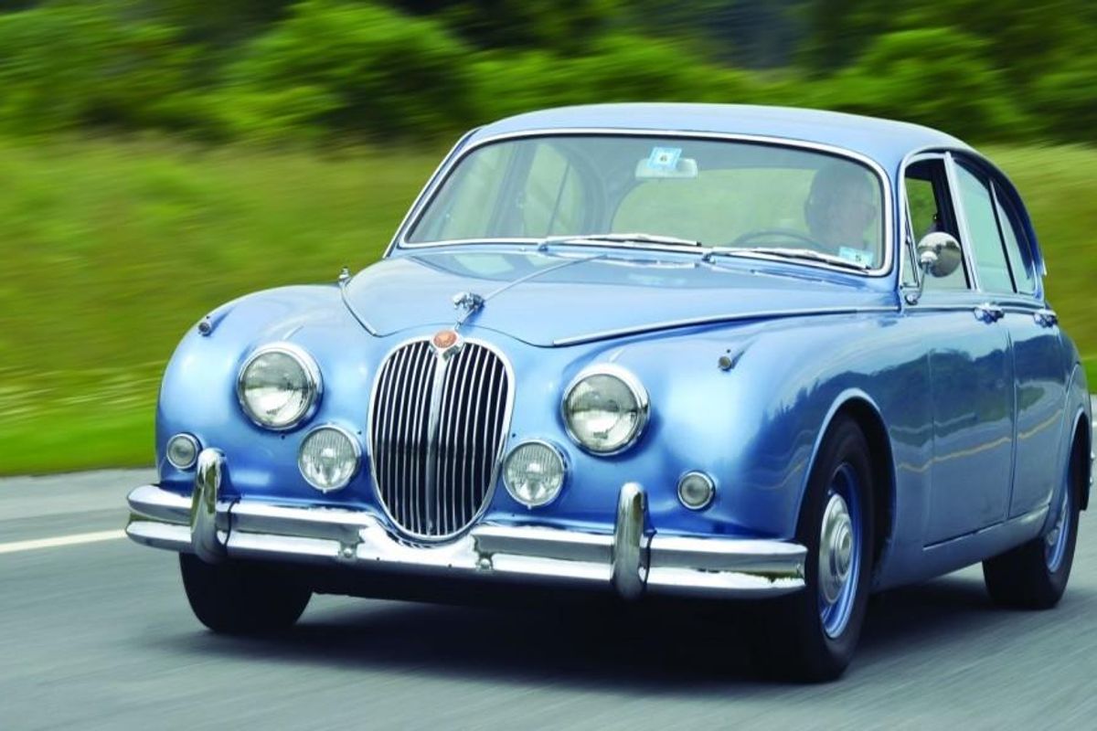 Jaguar m. Jaguar MK II. Ягуар mk2. Jaguar MK 2 1964. Jaguar mk2 праворульная.