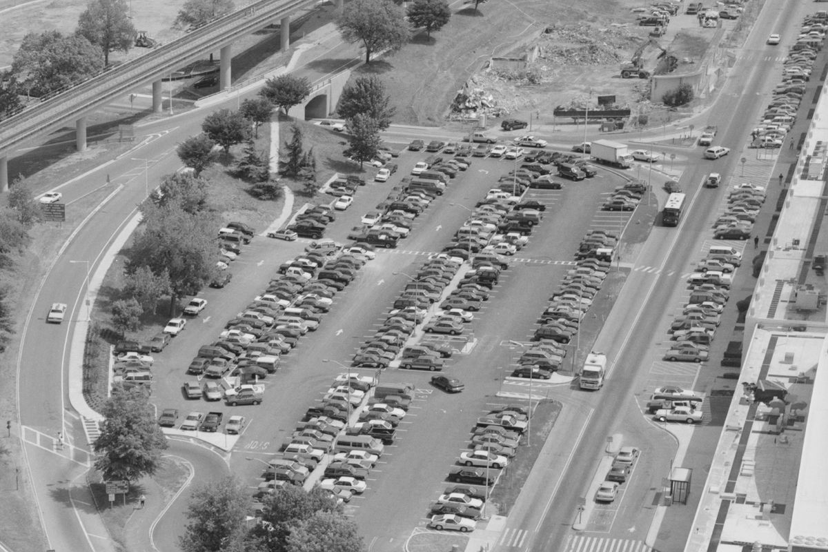 Mount Vernon Virginia 1990s Hemmings mount-vernon-virginia-1990s-hemmings