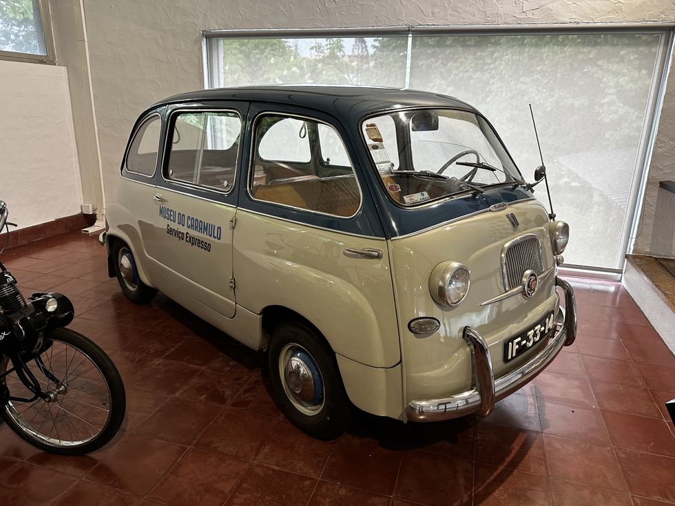 Museu do Caramulo - 1958 Fiat 600 Multipla