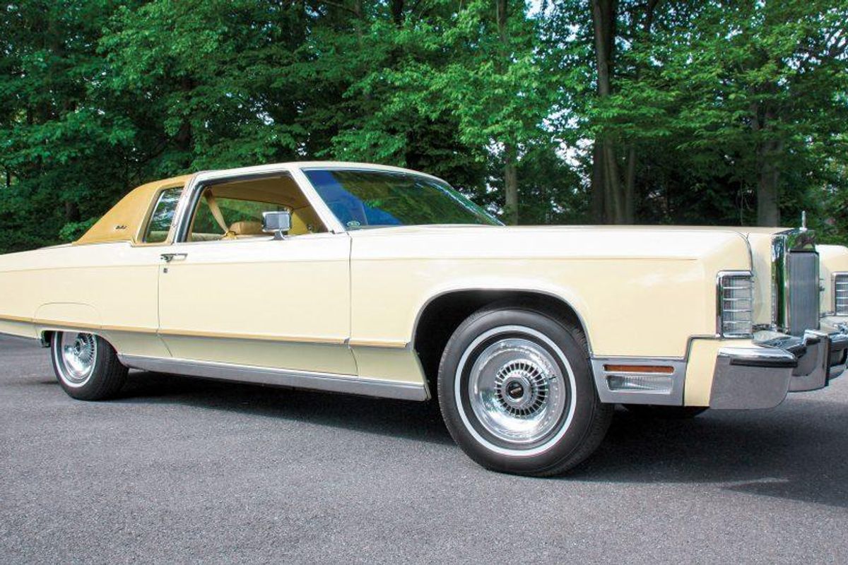 The 1977 Lincoln Continental Town Coupé was bigger and cheaper ...