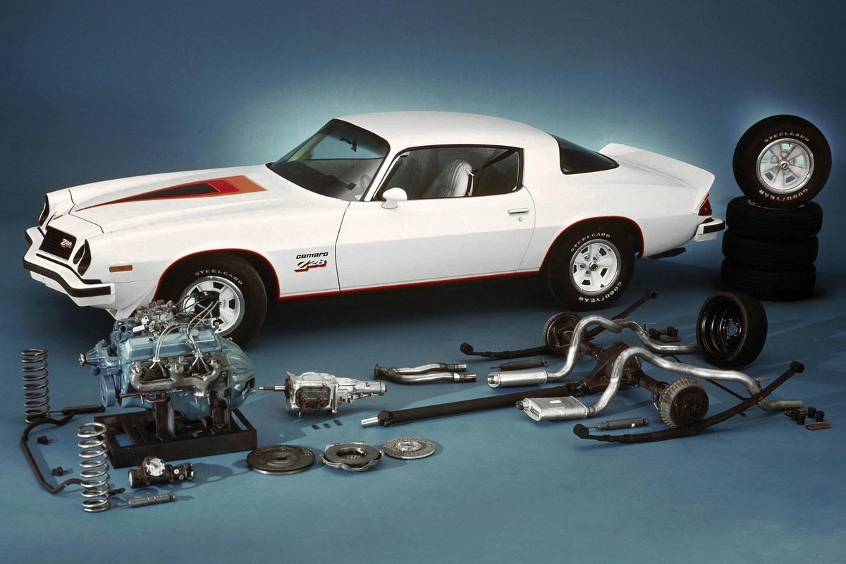 A decade of difference in the Chevy Camaro: 1967 Z/28 vs. 1977 Z28 |  Hemmings