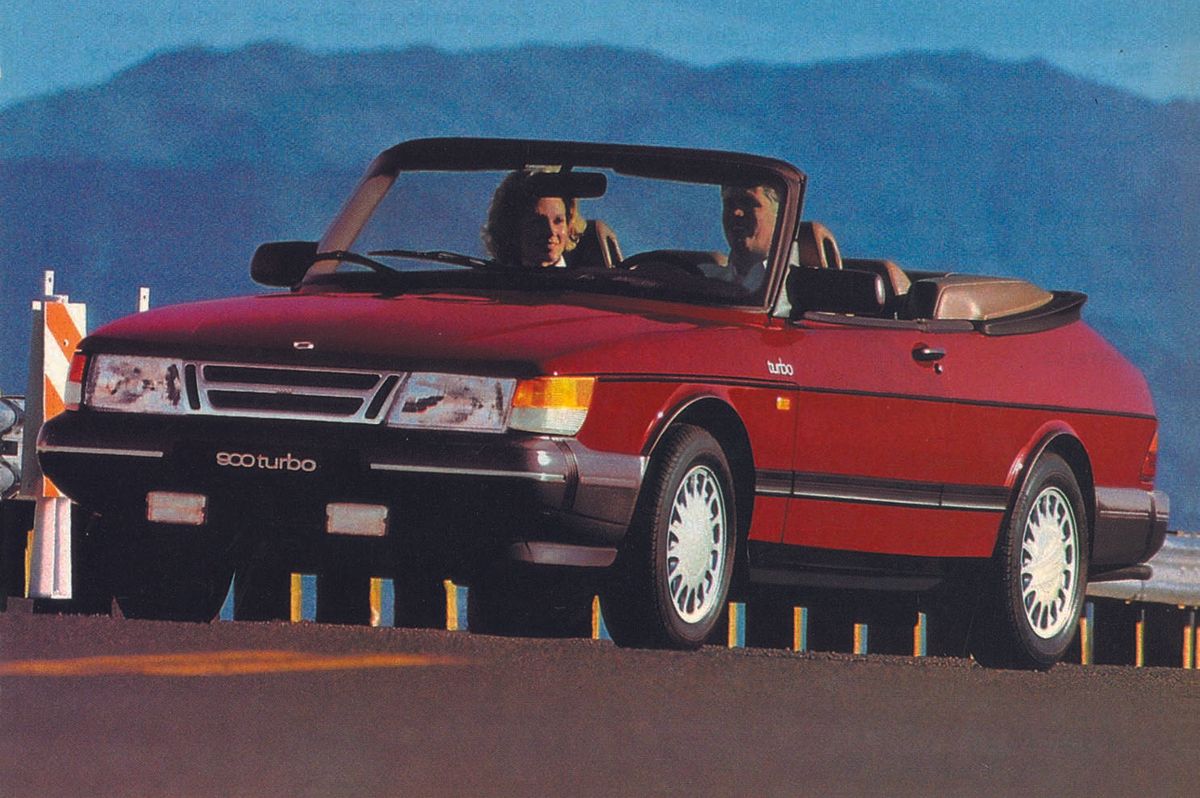 Saab 900 convertible - Saab Advertisement