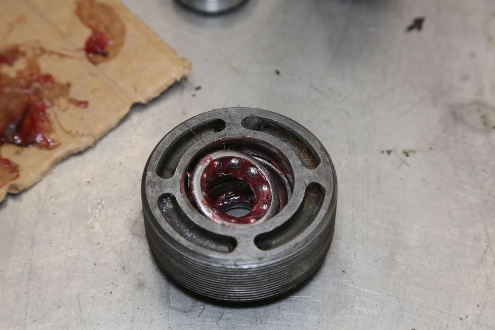 How to rebuild a manual steering box and eliminate sloppy steering