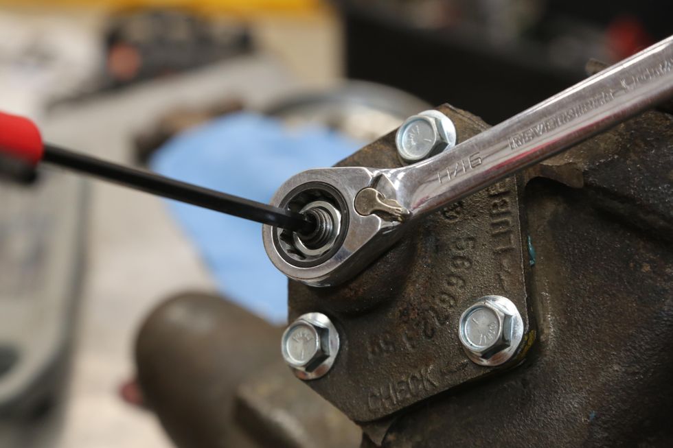 How to rebuild a manual steering box and eliminate sloppy steering Hemmings