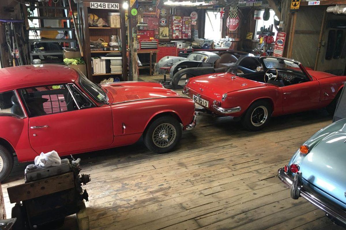 From Garage to Glory: Stories of DIY Car Restorations by Enthusiasts - Overview of DIY car restoration