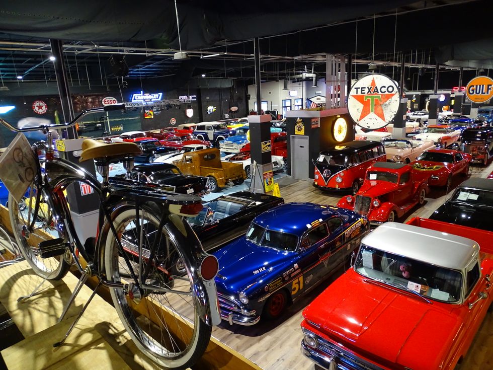 GAA Classic Cars to Hold a No Reserve Auction with 400 Classic Cars ...