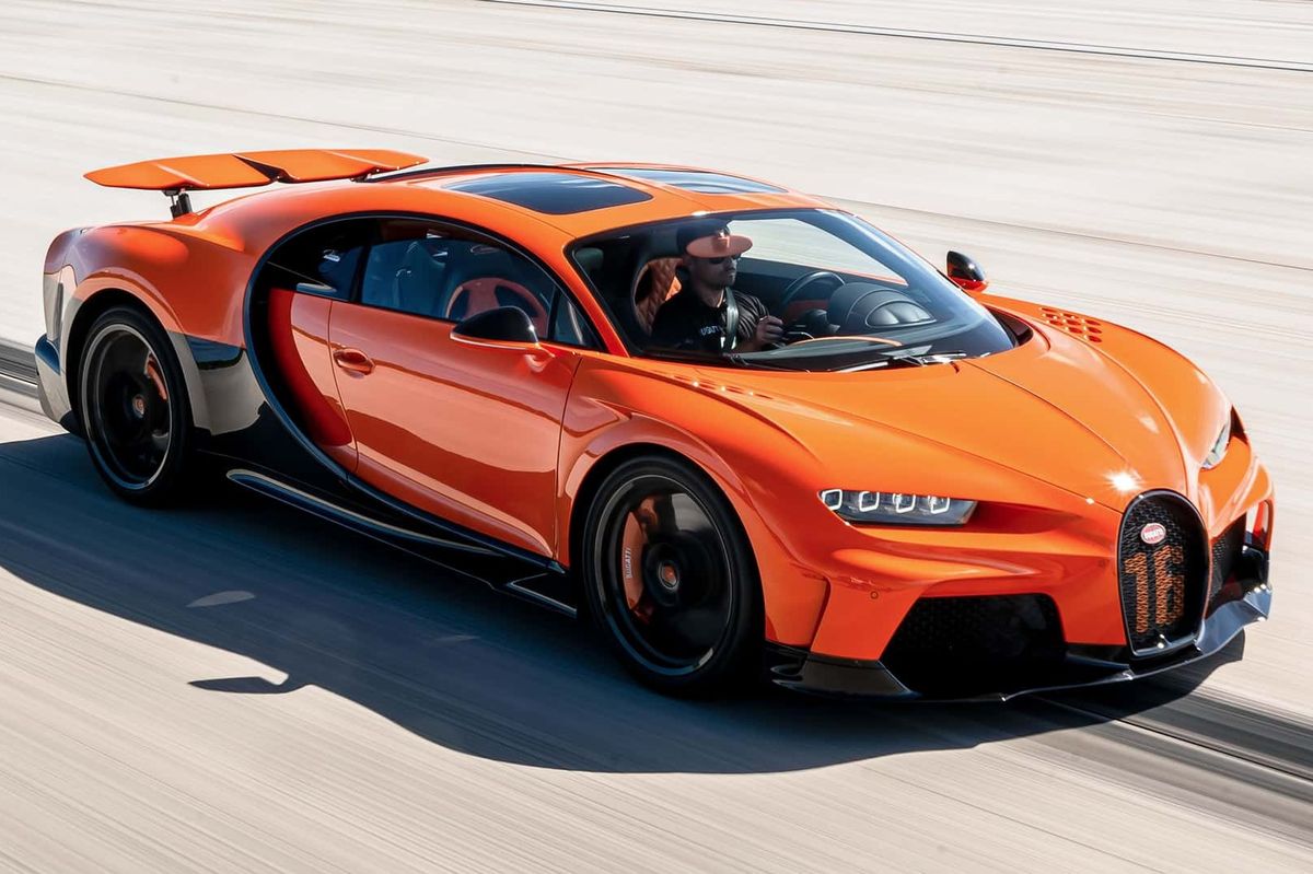 Video: Watch While the Bugatti Chiron Super Sport is Pushed to the Limit on  Former Space Shuttle Runway